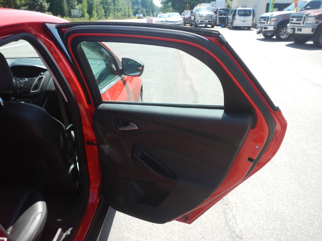 2012 Ford Focus Image 23