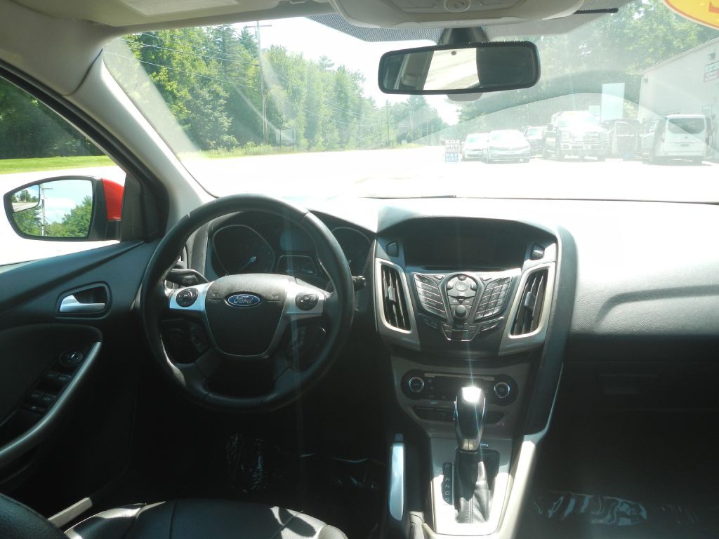 2012 Ford Focus Image 25