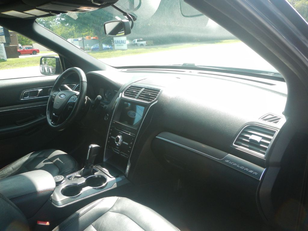 2018 Ford Explorer Image 3