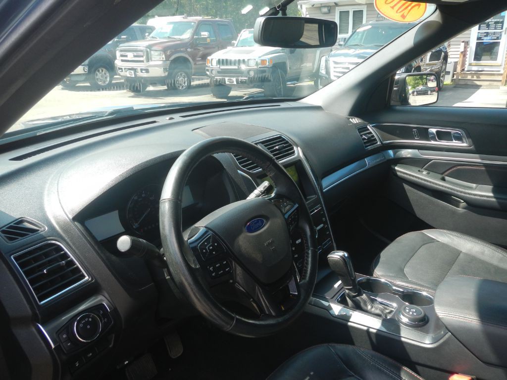2018 Ford Explorer Image 11