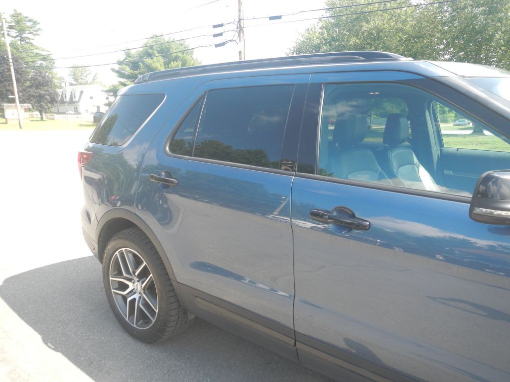 2018 Ford Explorer Image 16