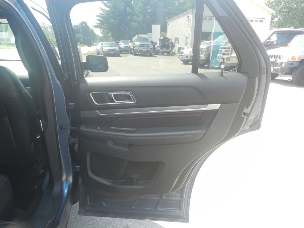 2018 Ford Explorer Image 30
