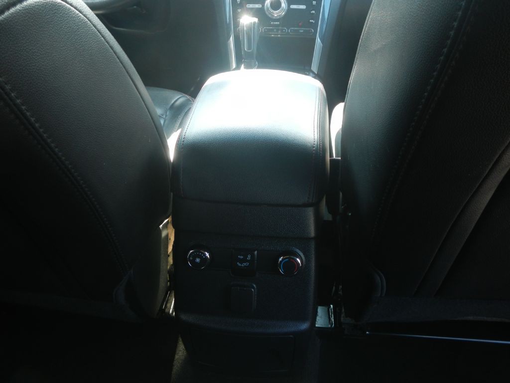 2018 Ford Explorer Image 32
