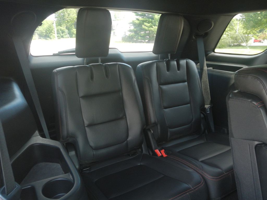 2018 Ford Explorer Image 36