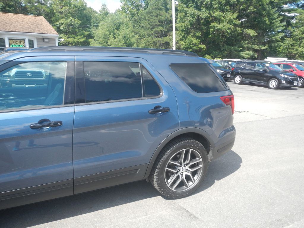 2018 Ford Explorer Image 44