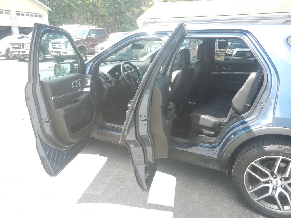 2018 Ford Explorer Image 46