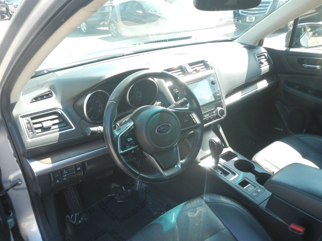 2018 Subaru Outback Image 3