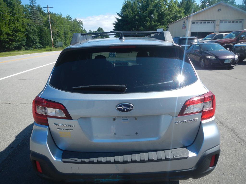 2018 Subaru Outback Image 6