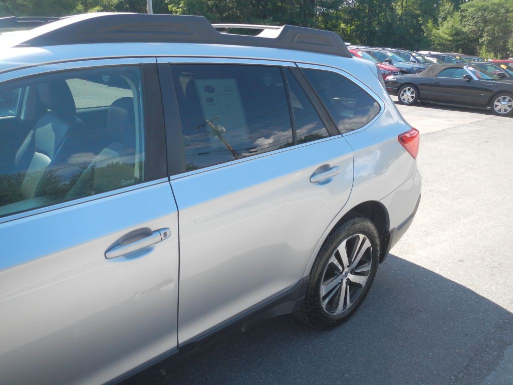 2018 Subaru Outback Image 39