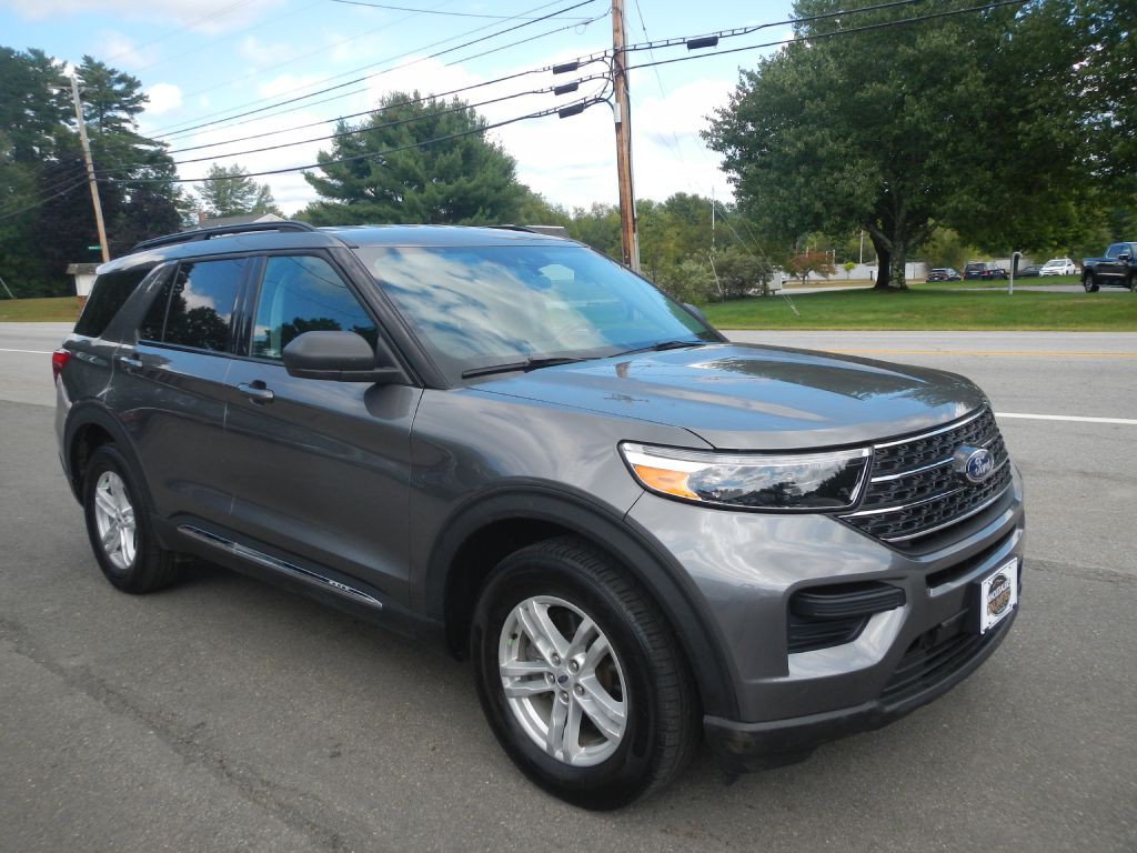 2023 Ford Explorer Image 2