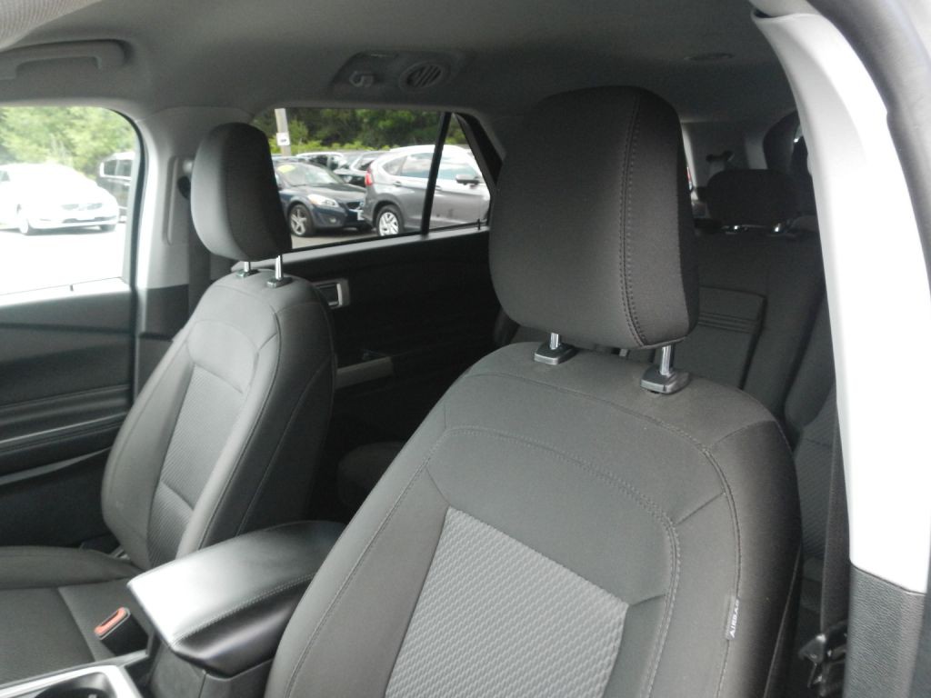 2023 Ford Explorer Image 11
