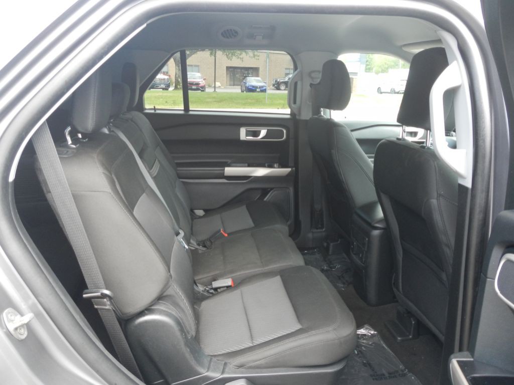 2023 Ford Explorer Image 25