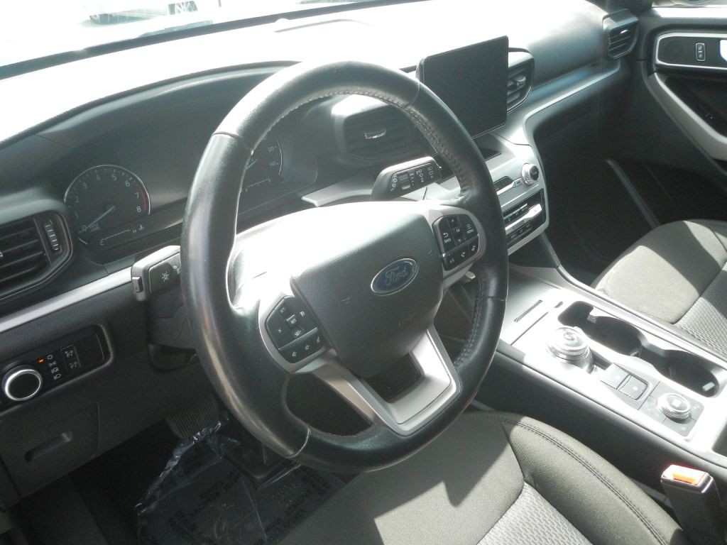 2023 Ford Explorer Image 50