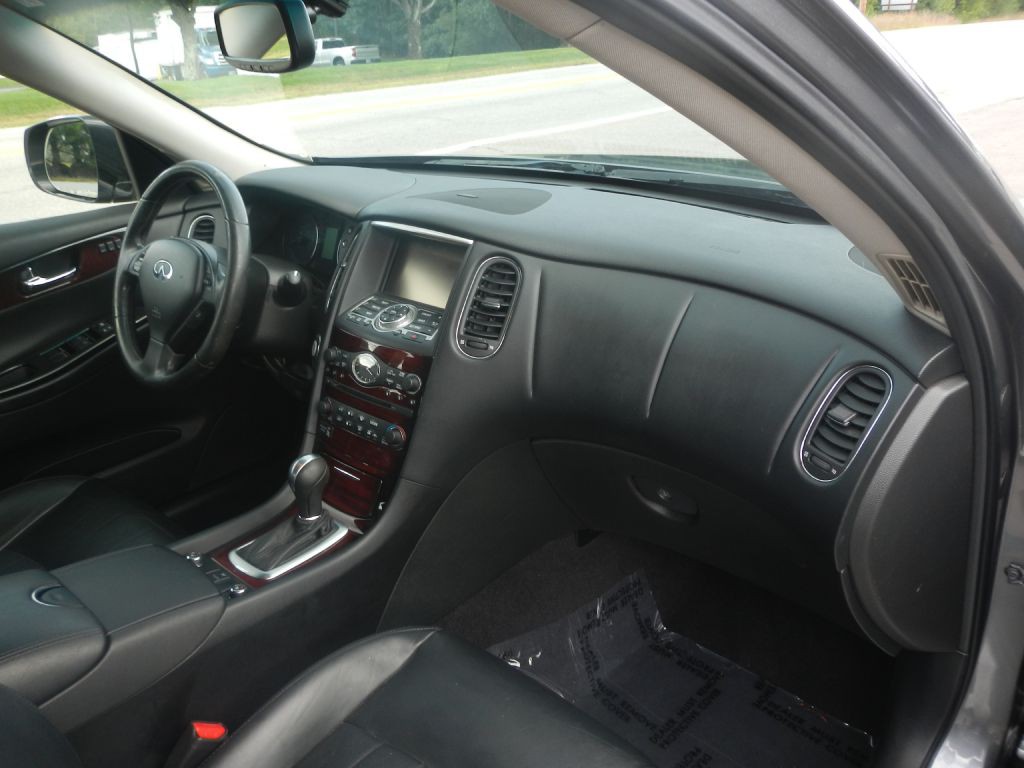 2016 INFINITI QX50 Image 4