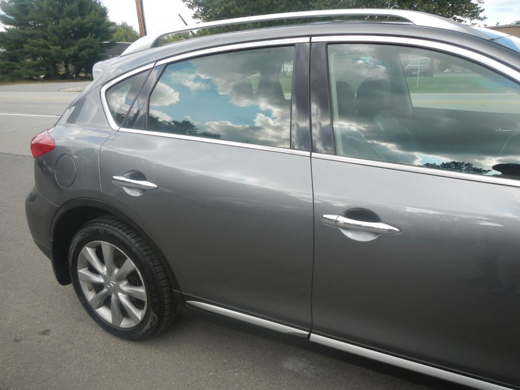 2016 INFINITI QX50 Image 14