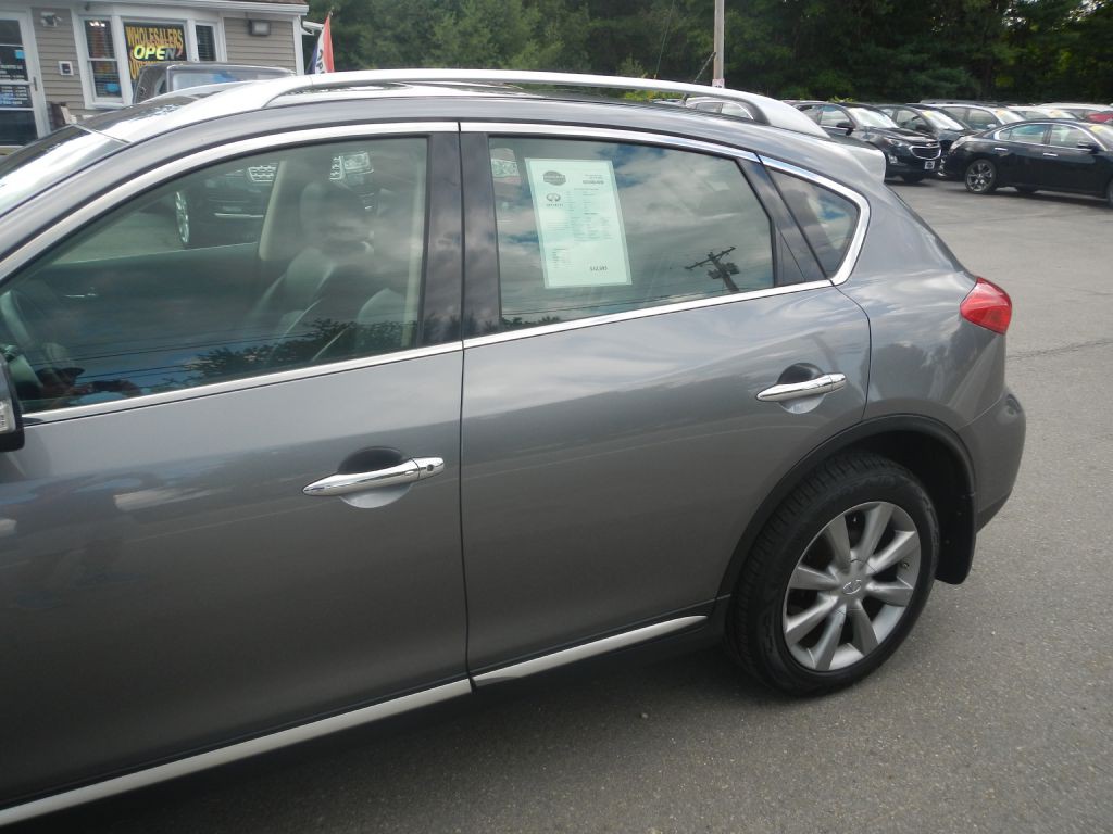 2016 INFINITI QX50 Image 39