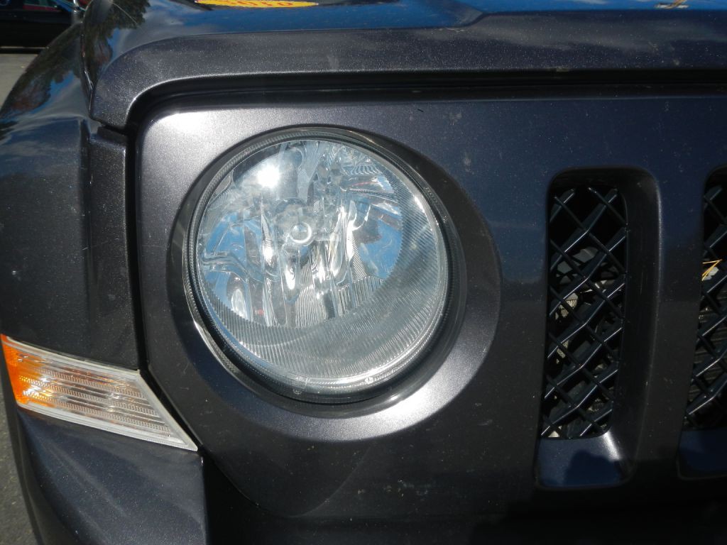 2016 Jeep Patriot Image 12