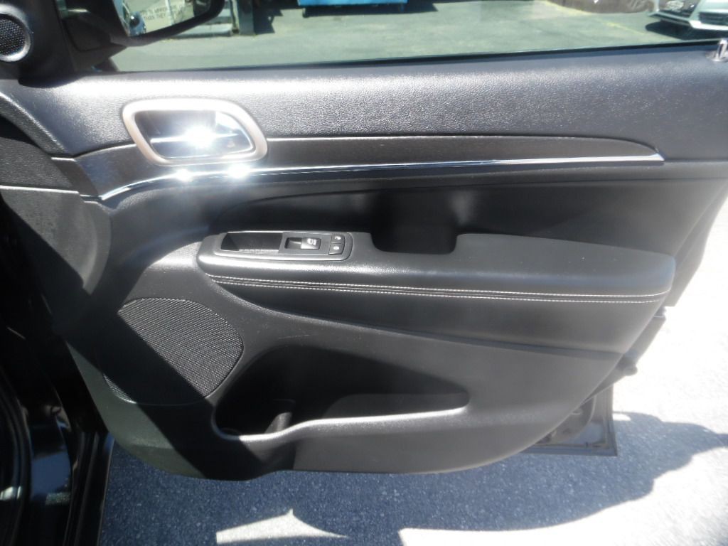 2015 Jeep Grand Cherokee Image 13
