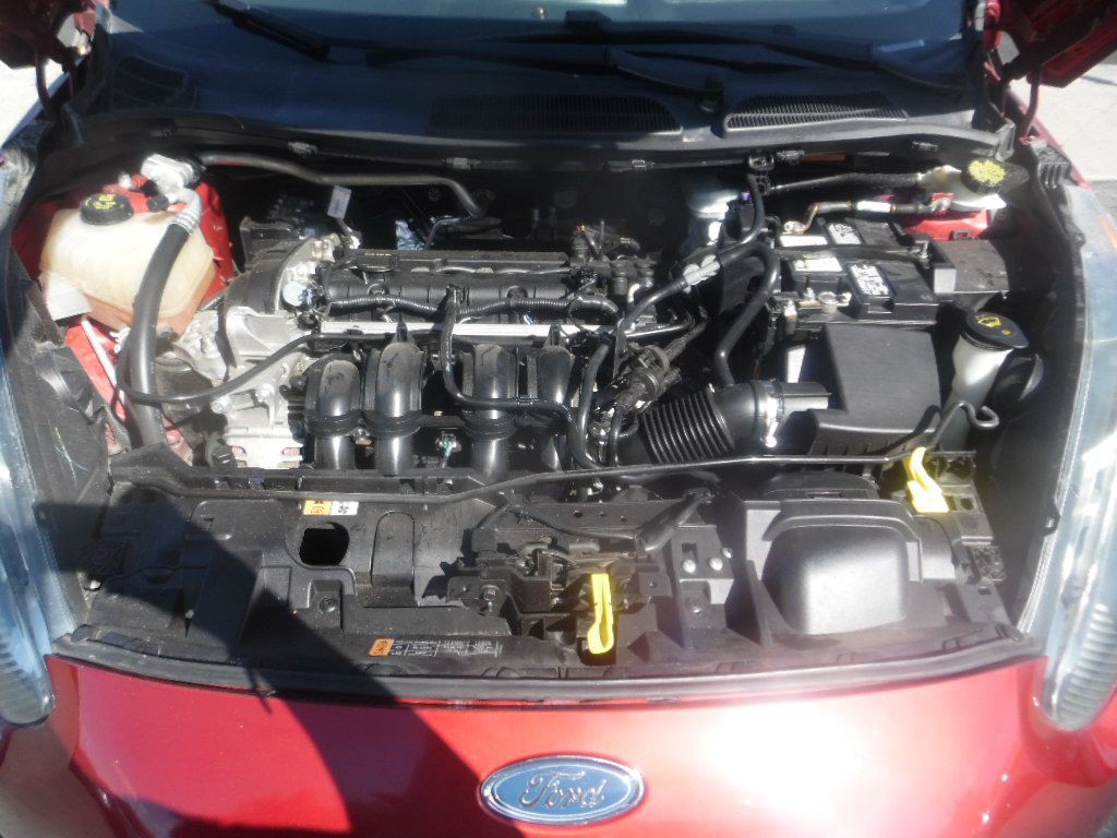2015 Ford Fiesta Image 18