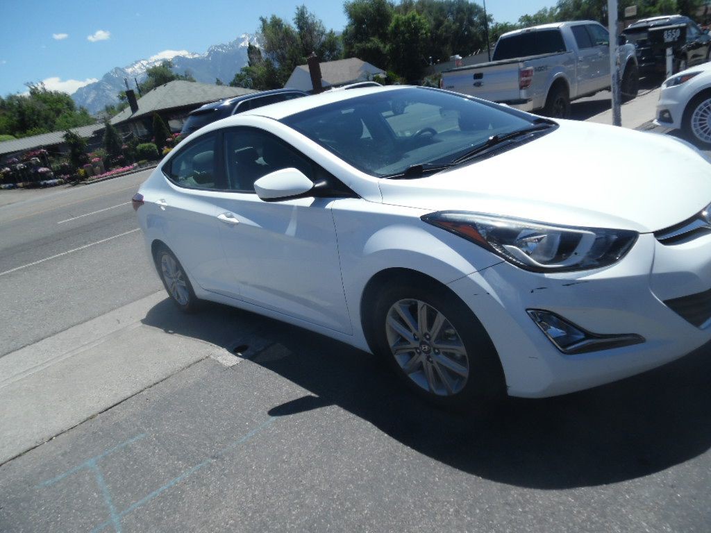 2015 Hyundai Elantra Image 4