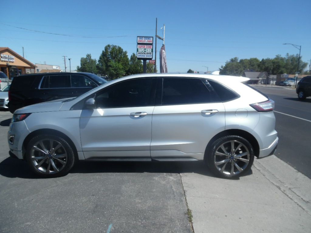 2017 Ford Edge Image 2