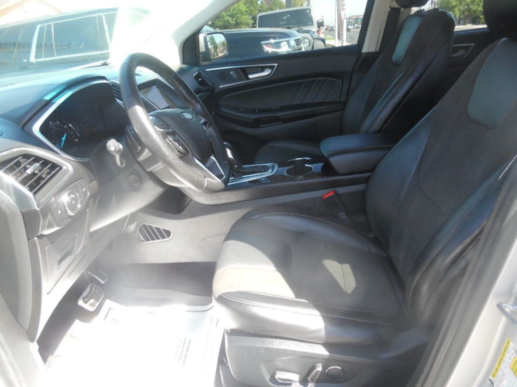 2017 Ford Edge Image 7