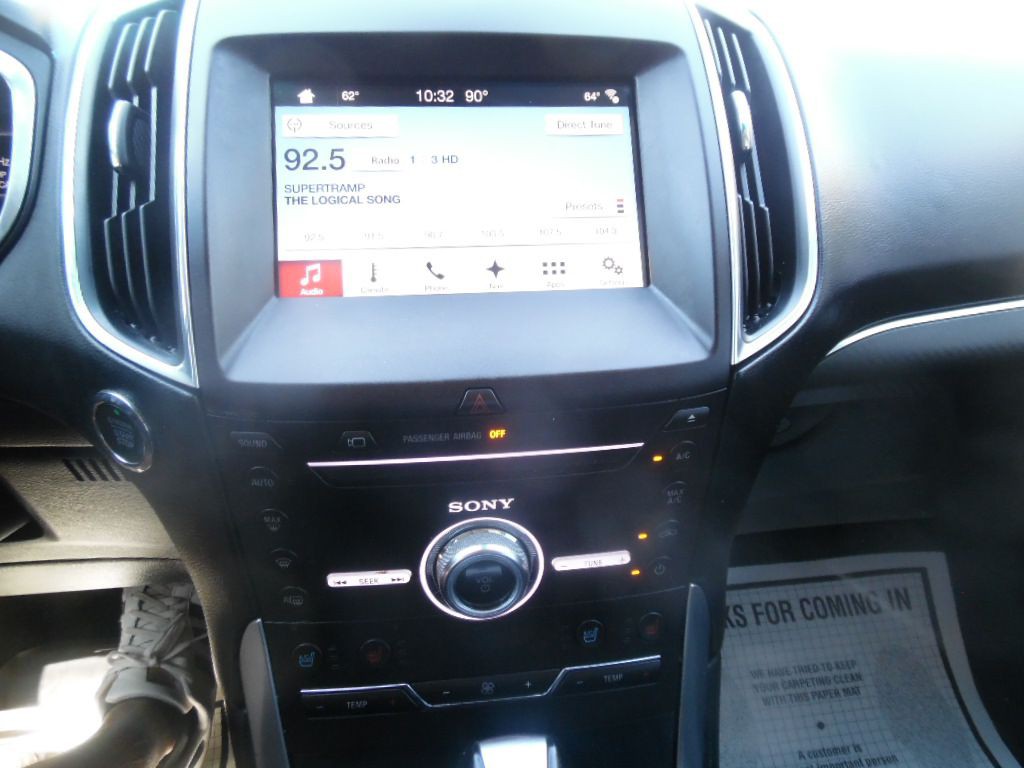 2017 Ford Edge Image 16
