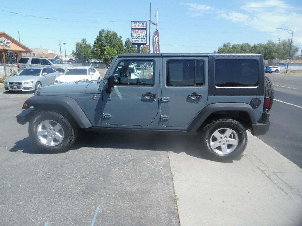 2015 Jeep Wrangler Unlimited Image 2