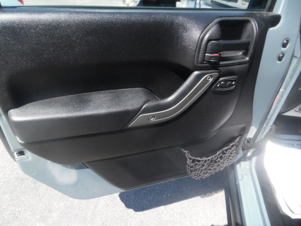 2015 Jeep Wrangler Unlimited Image 8