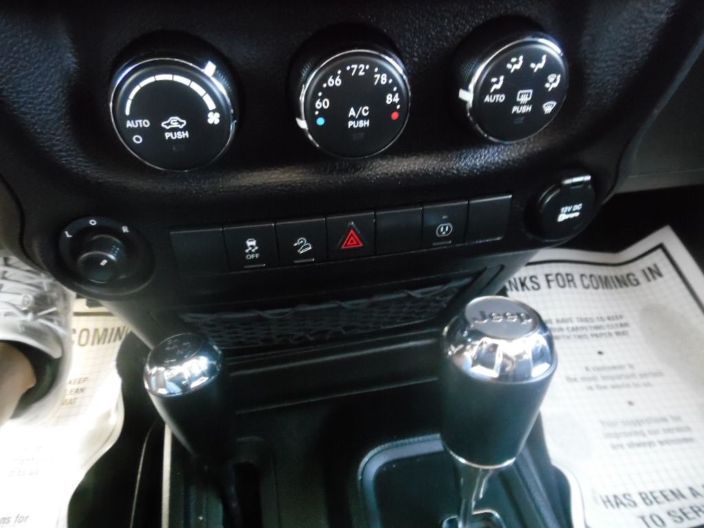 2017 Jeep Wrangler Unlimited Image 18