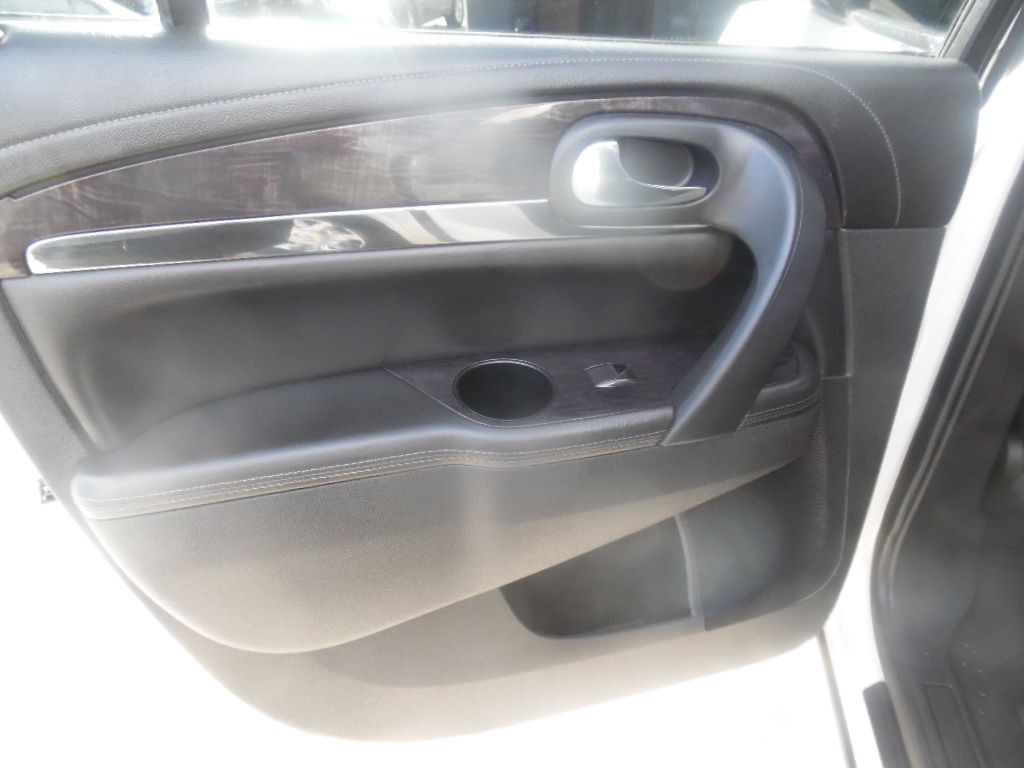 2015 Buick Enclave Image 10