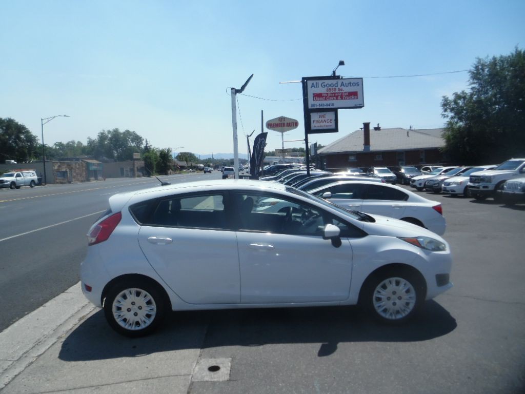 2017 Ford Fiesta Image 1