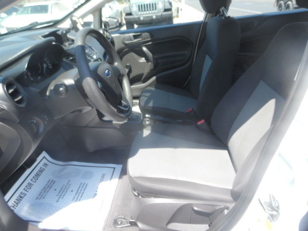 2017 Ford Fiesta Image 7