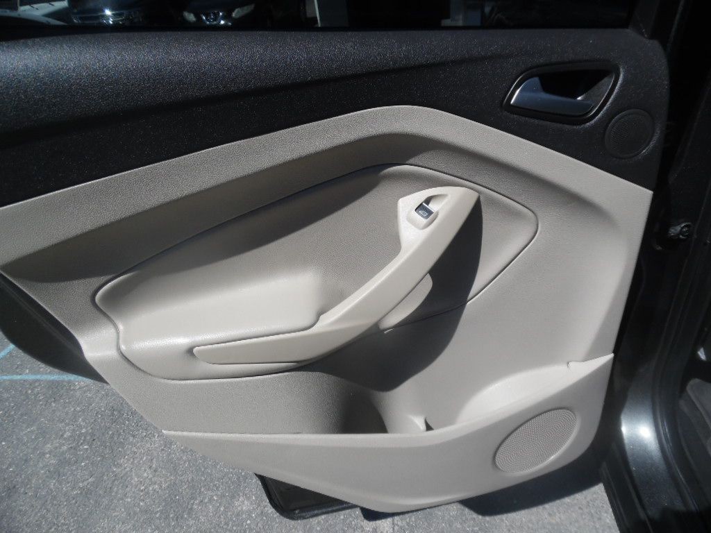 2019 Ford Escape Image 10