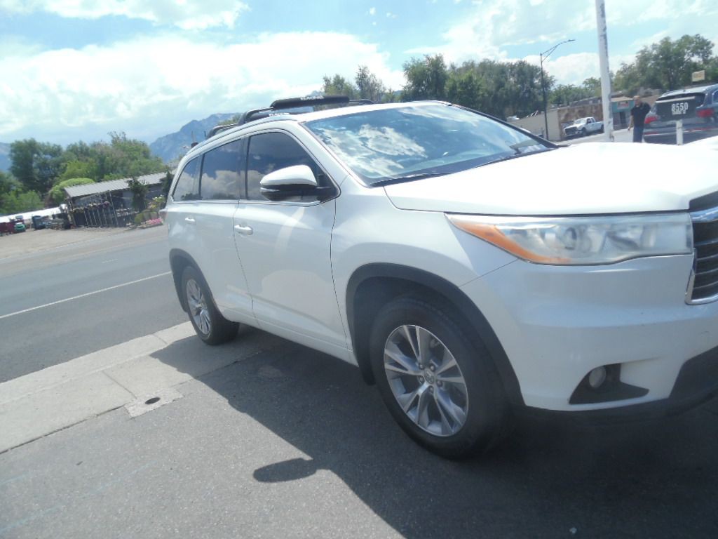 2014 Toyota Highlander Image 4