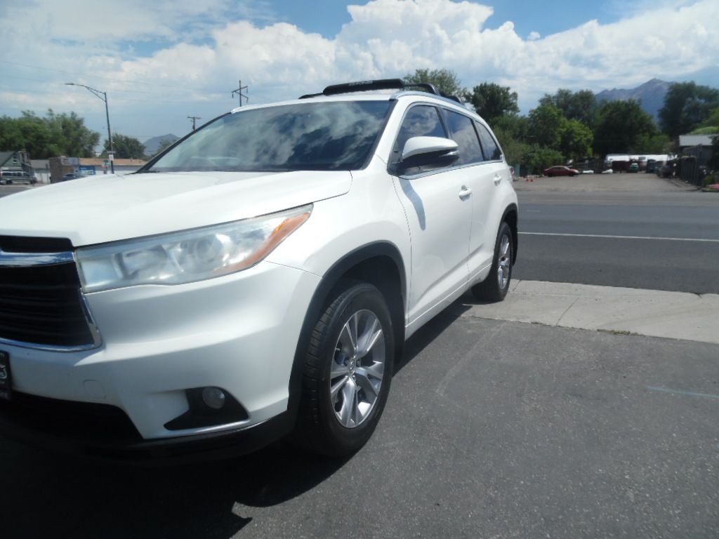 2014 Toyota Highlander Image 5