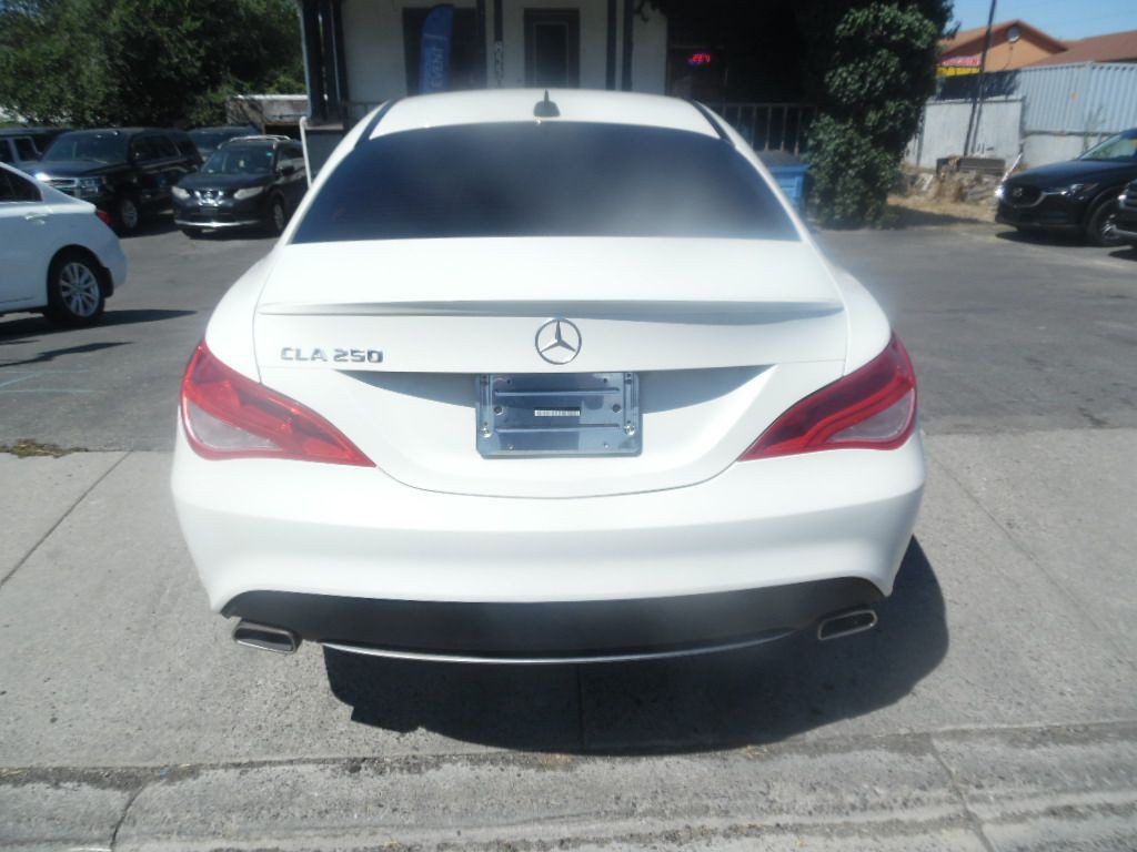 2014 Mercedes-Benz CLA-Class Image 6