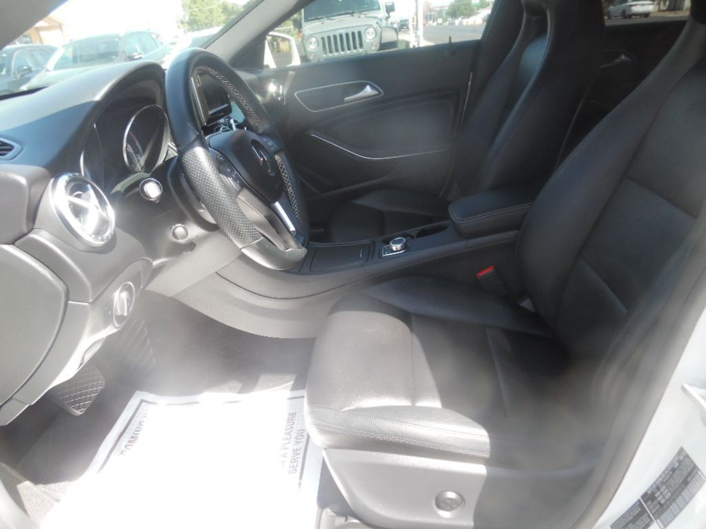 2014 Mercedes-Benz CLA-Class Image 7