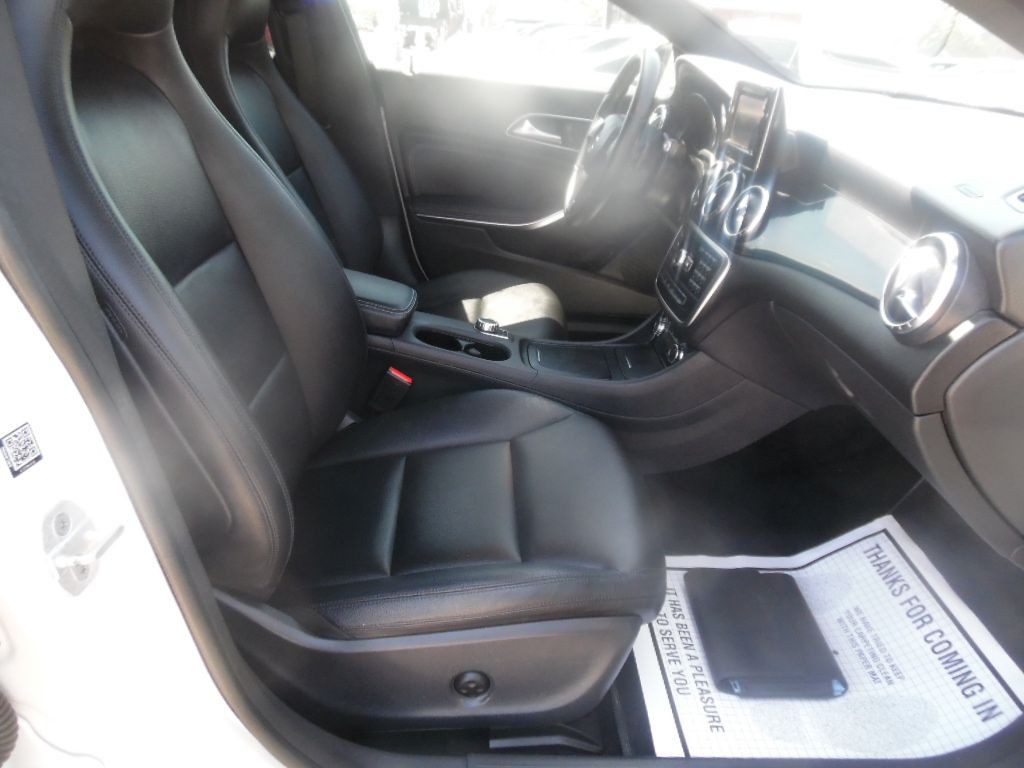 2014 Mercedes-Benz CLA-Class Image 12