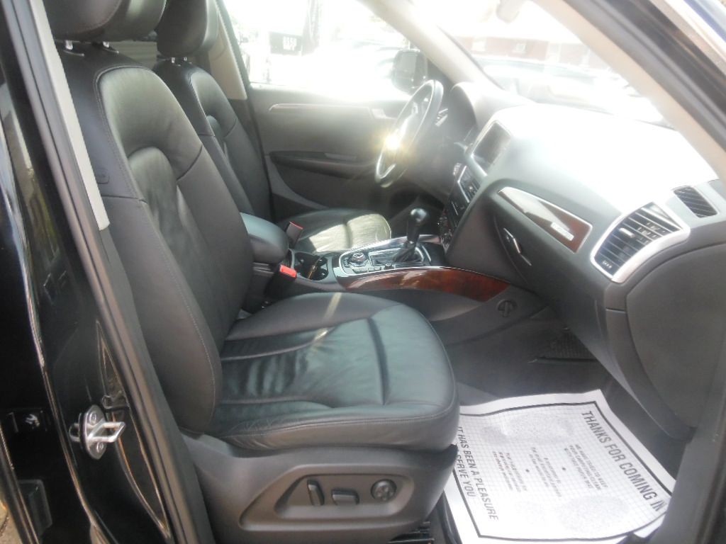 2011 Audi Q5 Image 12