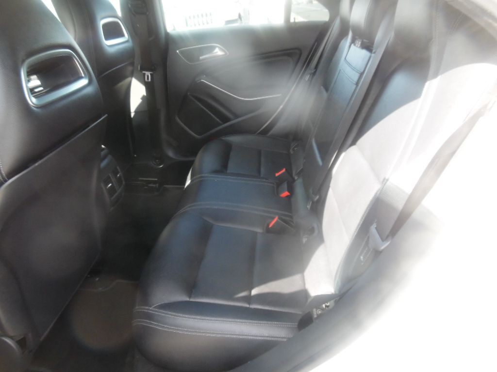 2018 Mercedes-Benz CLA-Class Image 9