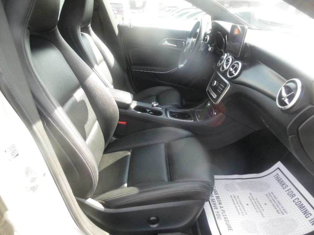 2018 Mercedes-Benz CLA-Class Image 11