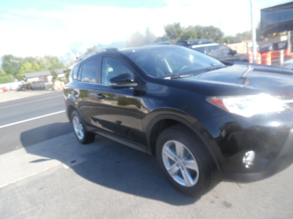2013 Toyota Rav4 Image 4