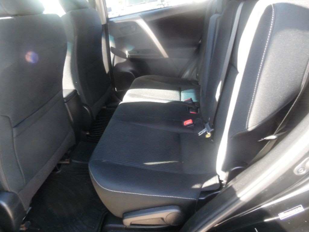 2013 Toyota Rav4 Image 9
