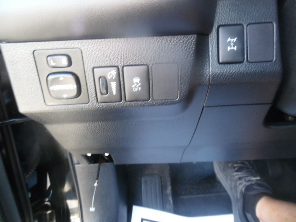 2013 Toyota Rav4 Image 19