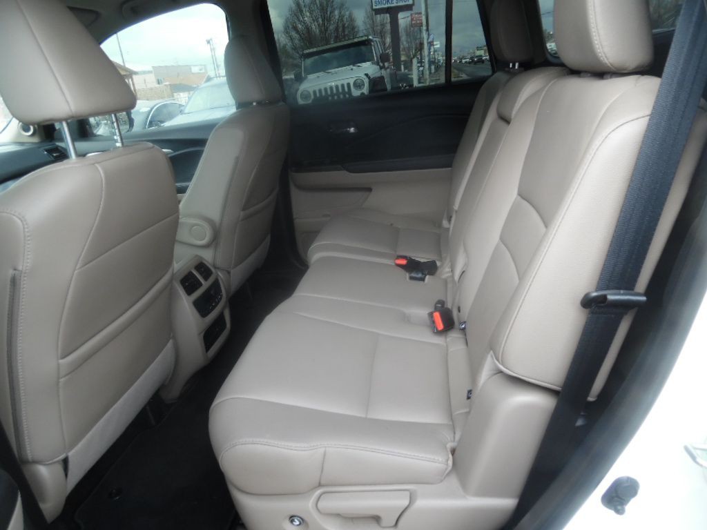2018 Honda Pilot Image 9