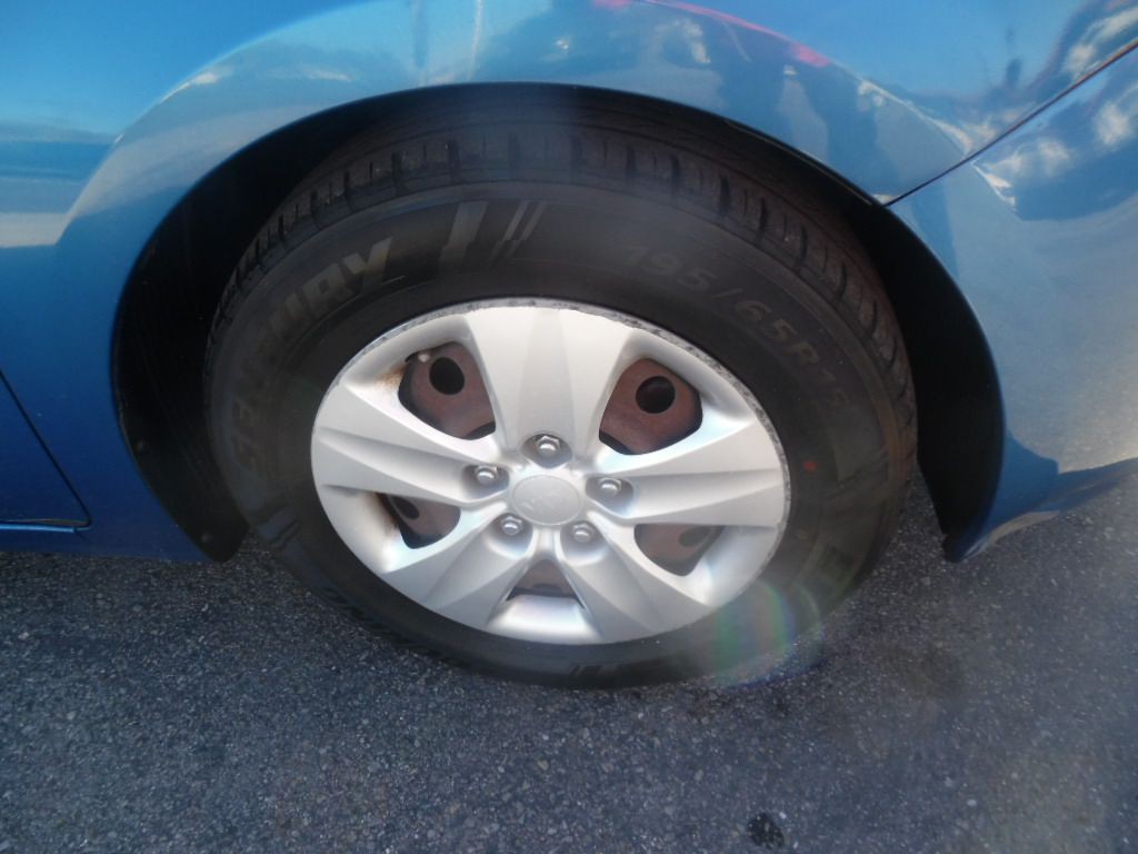 2015 Kia Forte Image 19