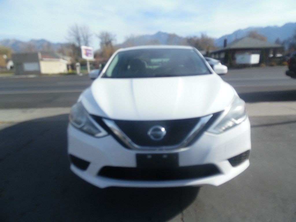 2016 Nissan Sentra Image 2