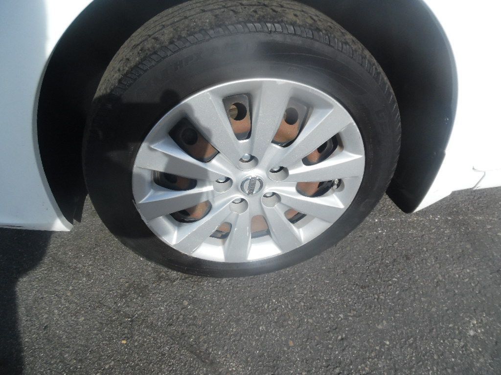 2016 Nissan Sentra Image 19