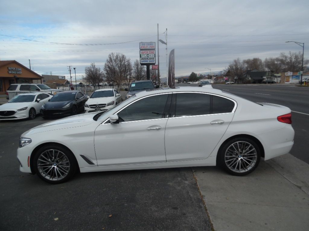 2018 BMW 5 Series Image 2